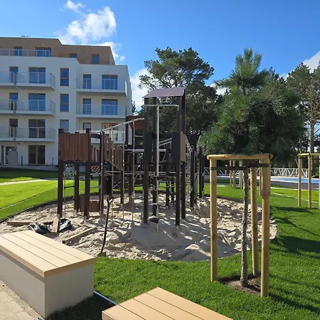 Apartmán Konik Morski - Jacuzzi, Sauny, Sala Zabaw, Silownia, Blisko Plaza Jastrzębia Góra